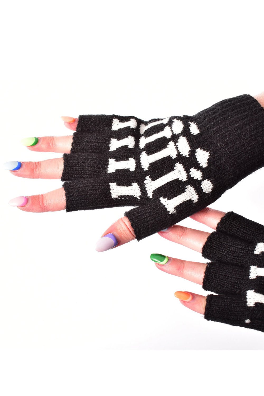 BGS Fingerless Gloves [Black/White] - gloves & armwarmers - VampireFreaks - Poizen Industries