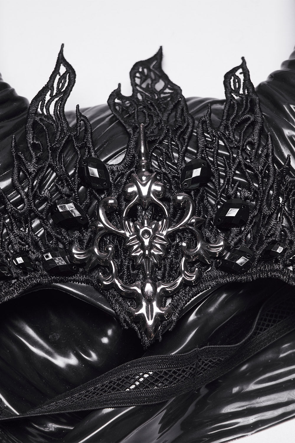 black ornate maleficent headdress with horns 