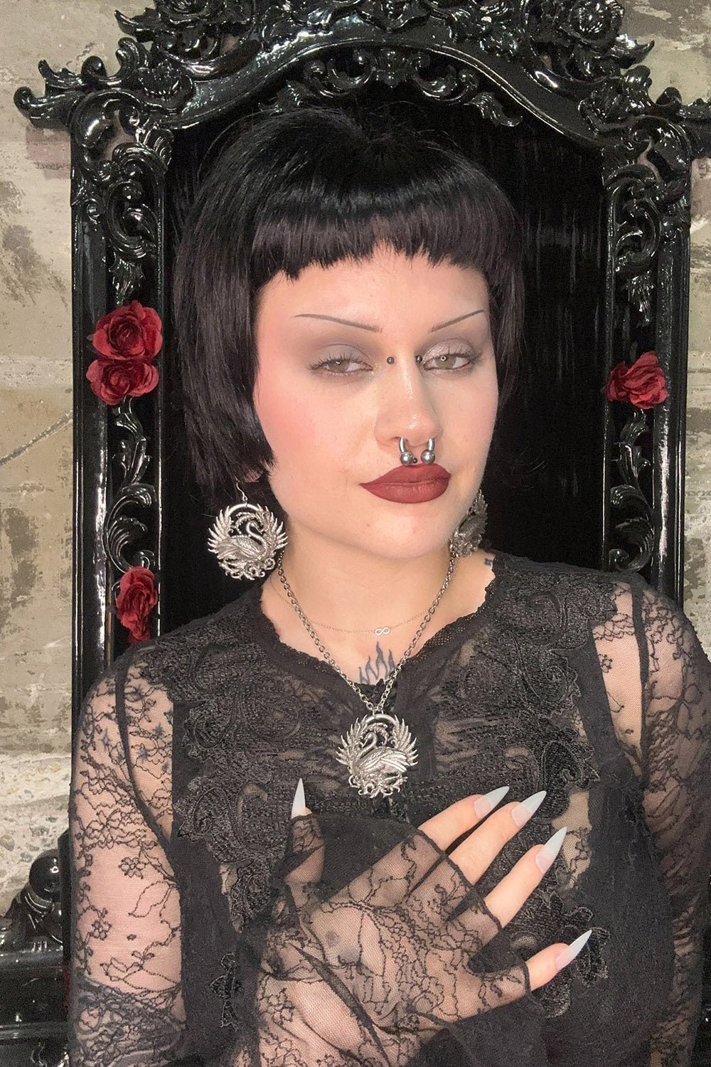 Black Swan Necklace - jewelry - VampireFreaks - Mother of Hades