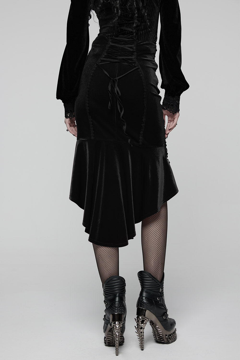 embroidered black velvet leg slit skirt