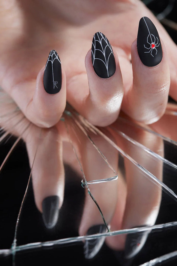 Black Widow Nailz - cosmetics - VampireFreaks - Rave Nailz