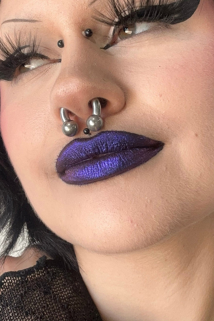 gothic blue iridescent liquid highlight