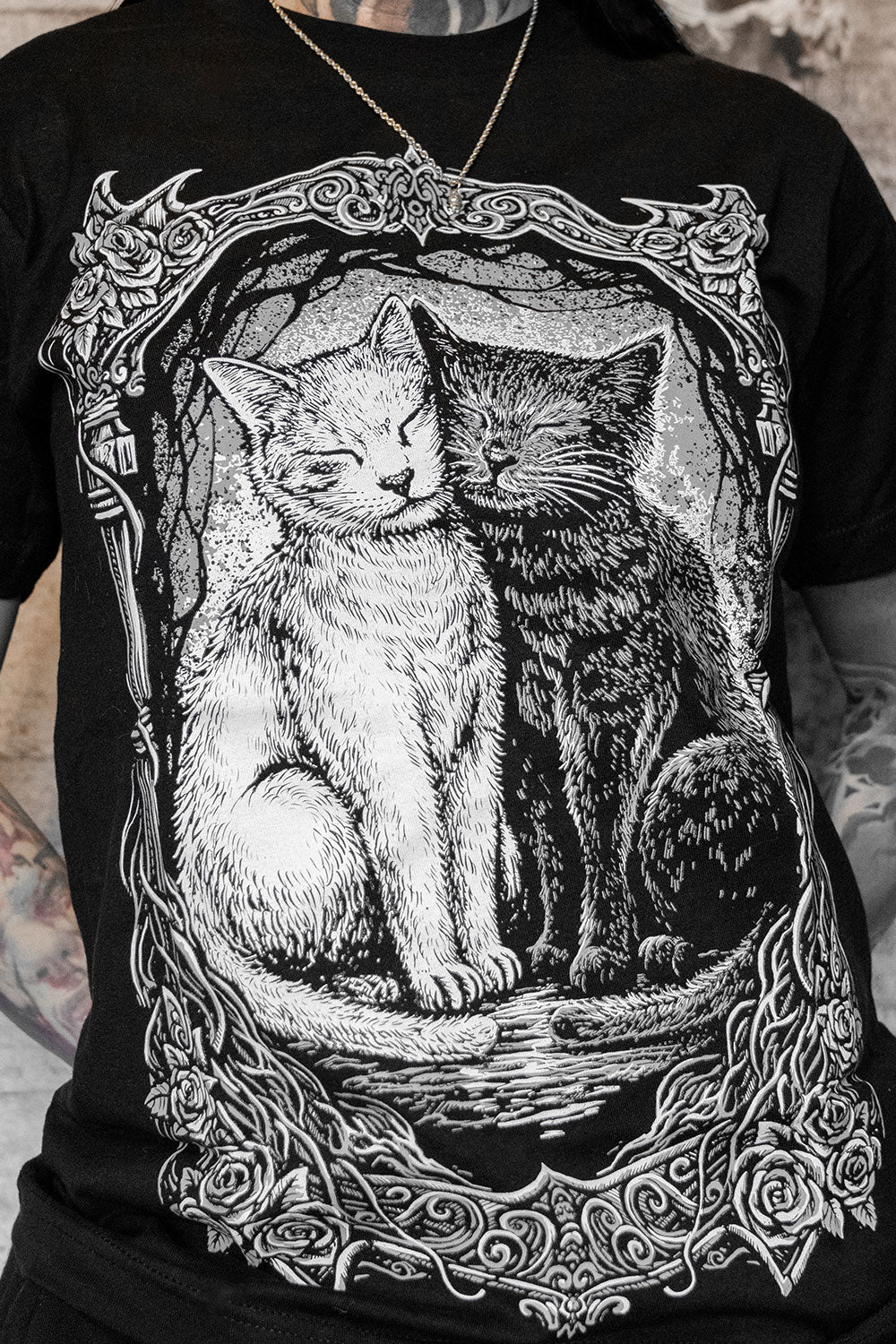 gothic cameo frame cat graphic t-shirt 