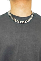 chain choker necklace