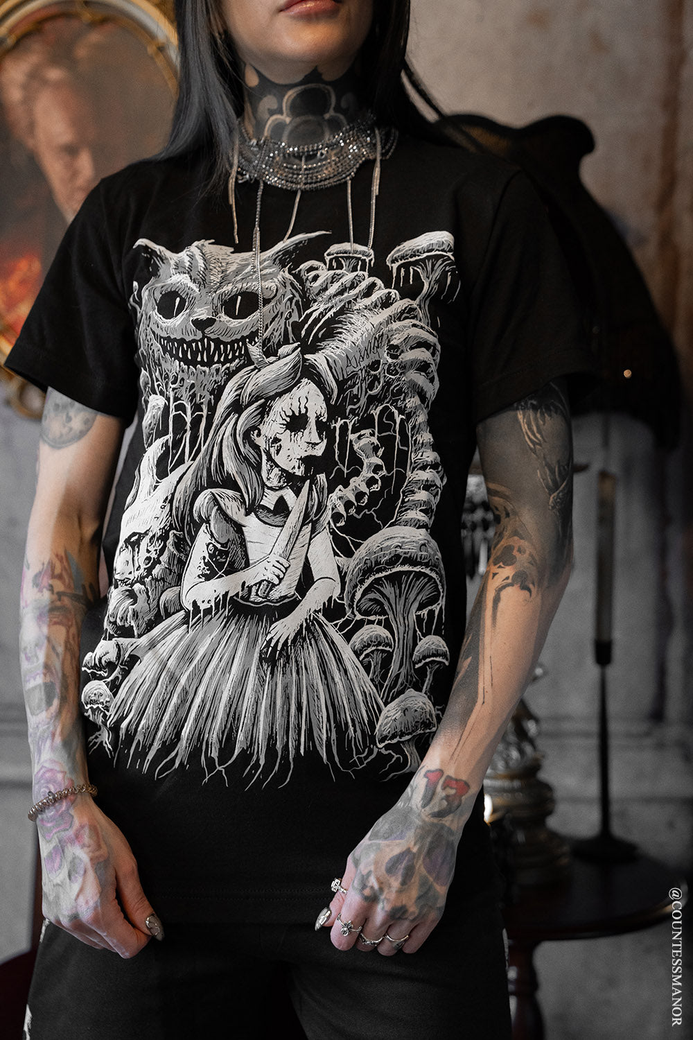 Alice in Murderland T-shirt – VampireFreaks