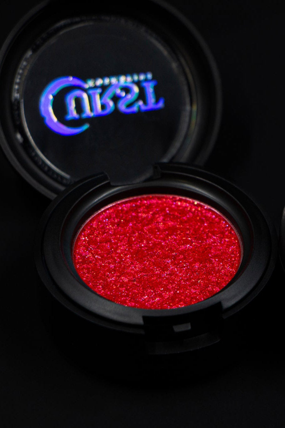 chromatic deep red eye shadow by curst