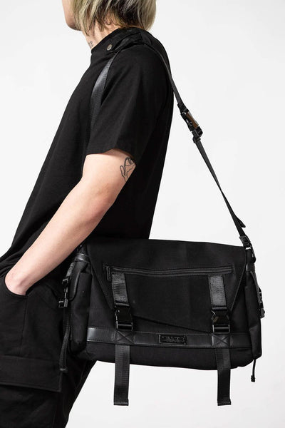 Chromer Messenger Bag – VampireFreaks
