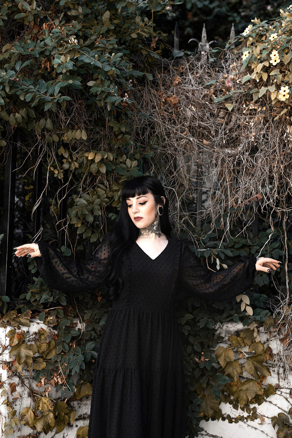 black maxi balloon sleeve dress