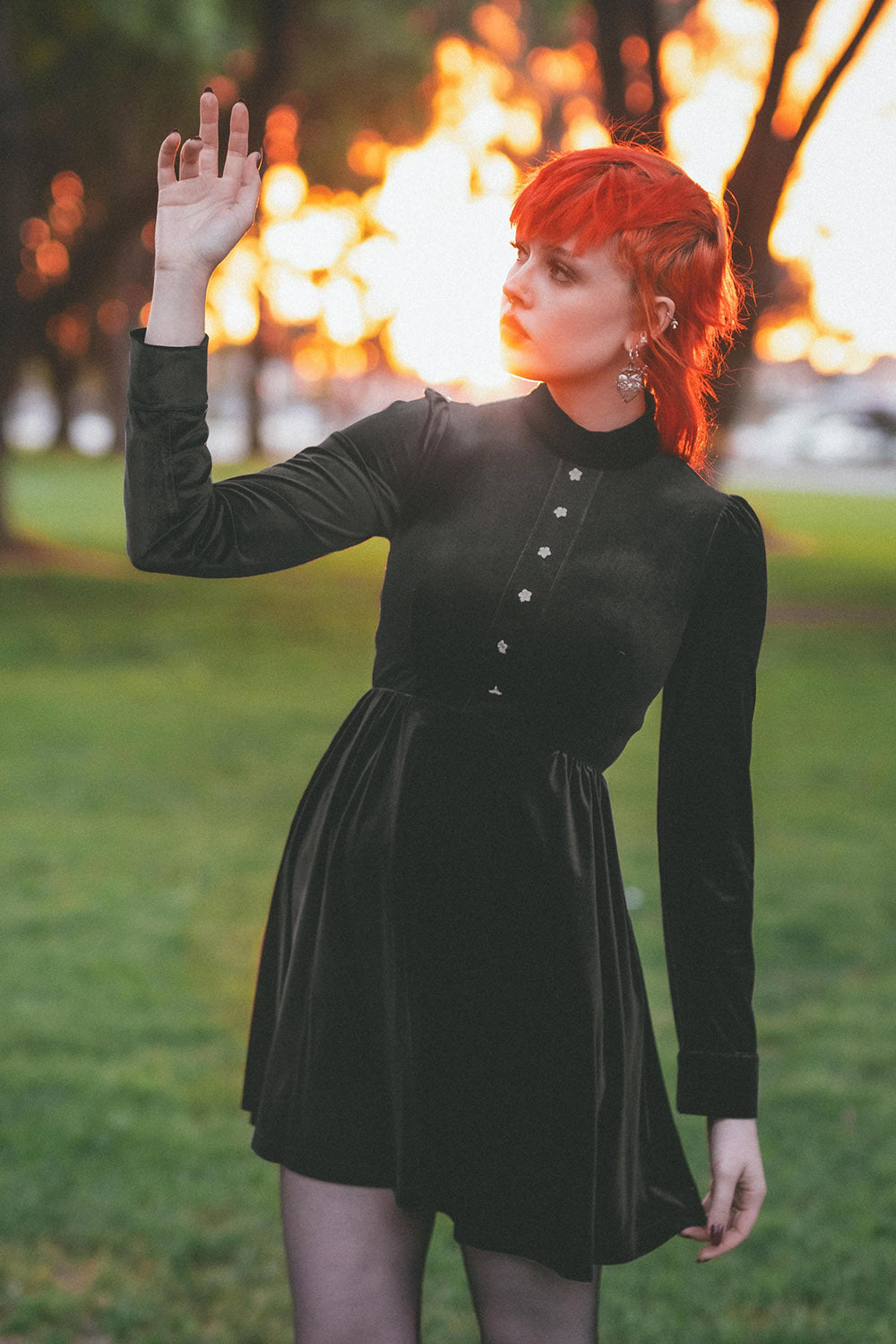 womens black puffed sleeve dress