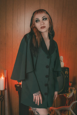 The Ghost Host Caped Coat [GREEN]
