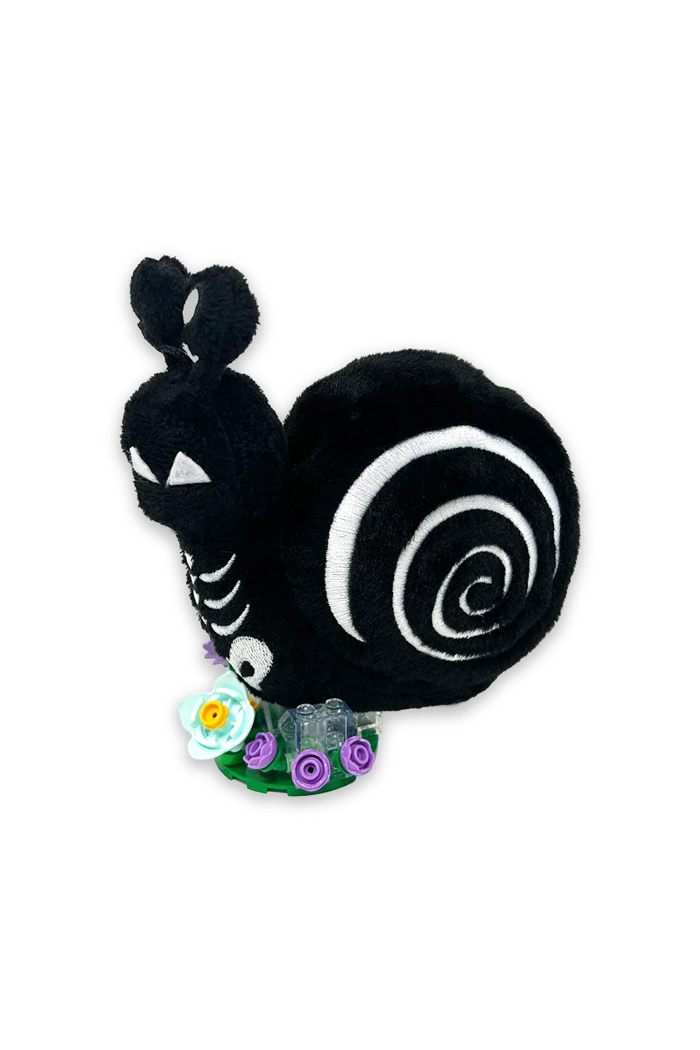 Goth skeleton snail keychain accessory