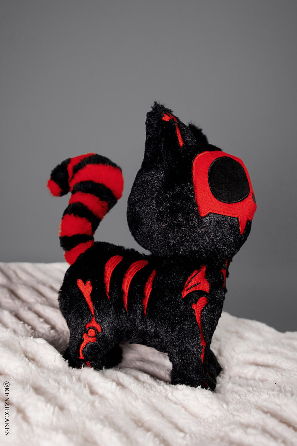 Skelekitty Plush Toy [Red Bones Limited Edition]