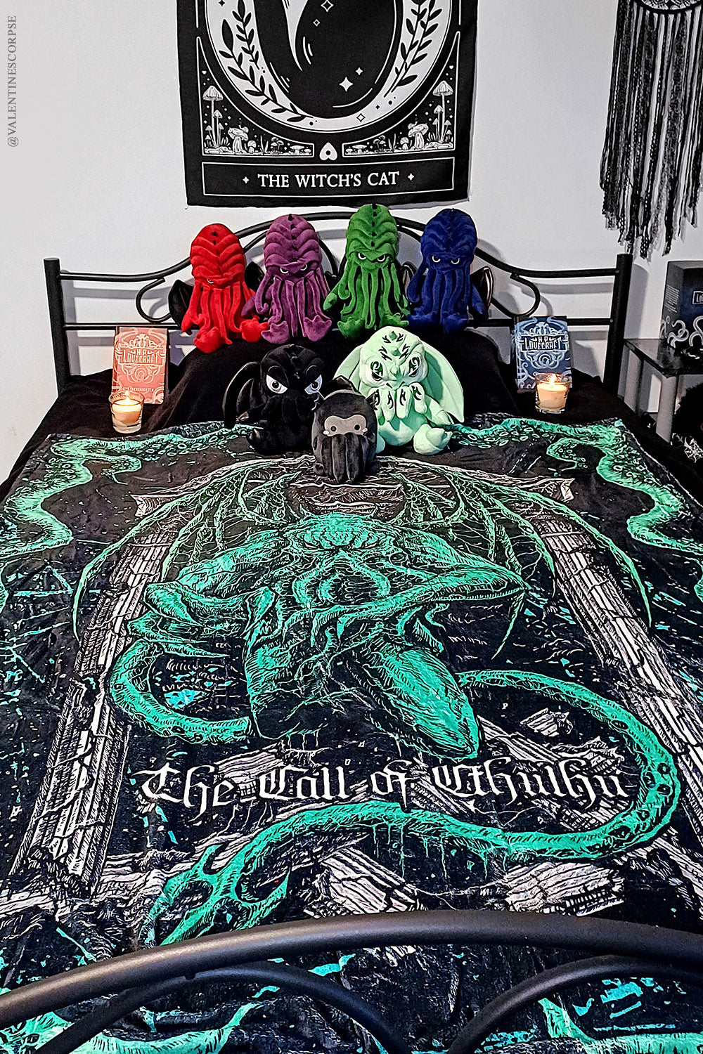 sea monster horror blanket