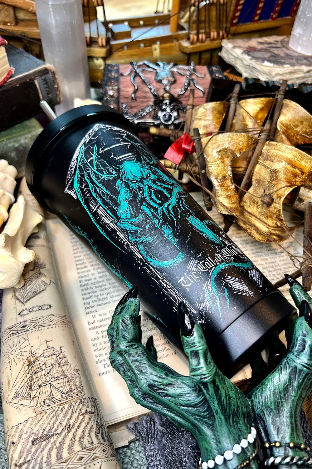 Cthulhu Cold Brew Tumbler with Straw