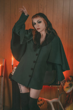 The Ghost Host Caped Coat [GREEN]