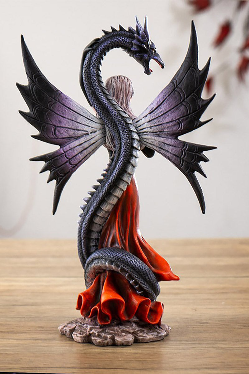 dark renaissance statue