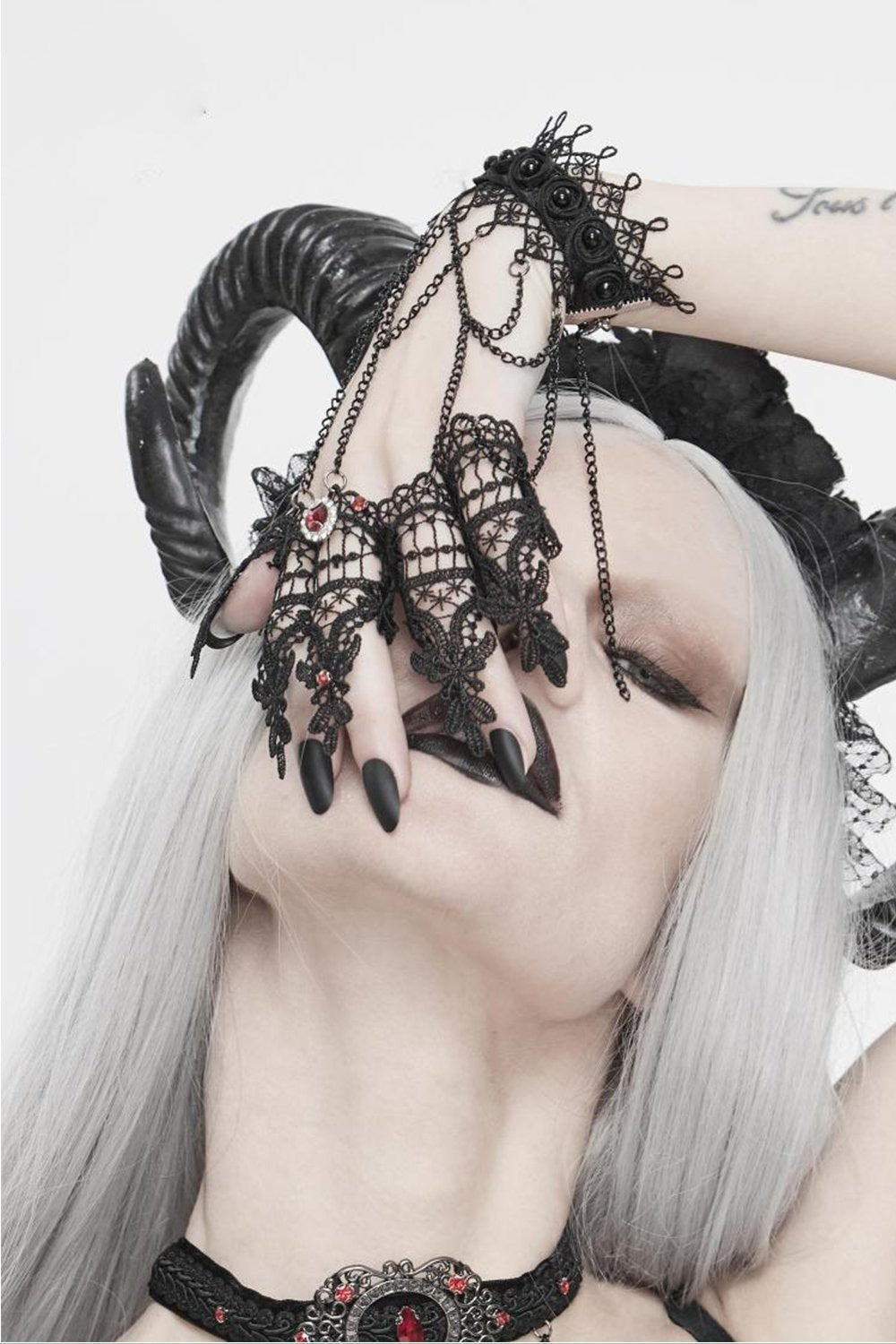 Draculette Vampire Goth Chain Gloves - gloves & armwarmers - VampireFreaks - Devil Fashion