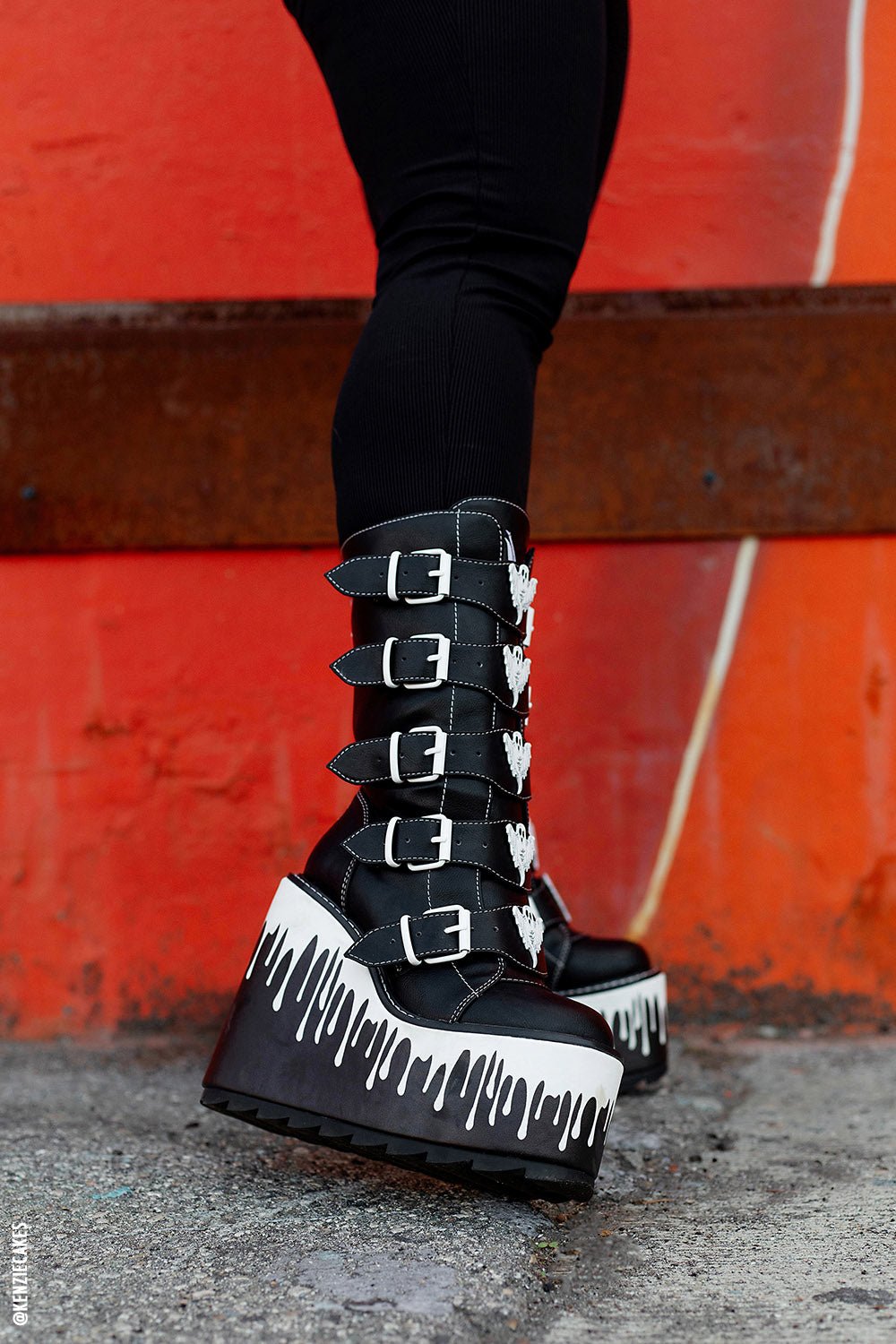 Dune Ghost Platform Boots [BLACK/WHITE]