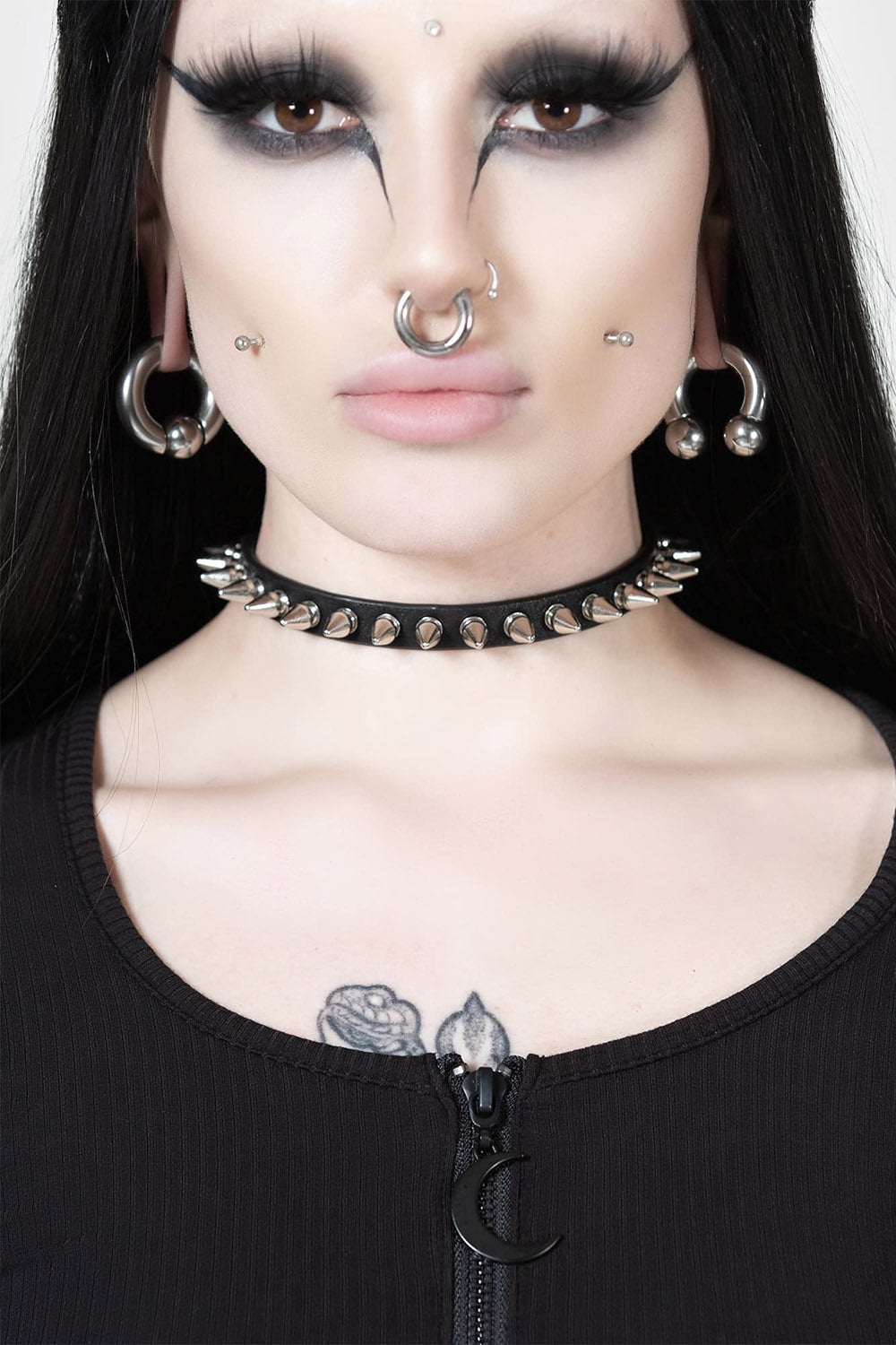 silver spiked choker