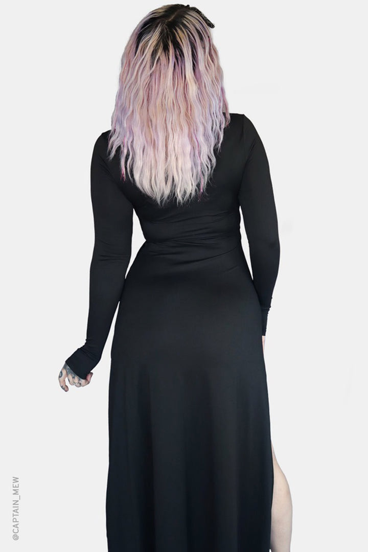 long sleeve black gothic dress with thumbhole cutouts