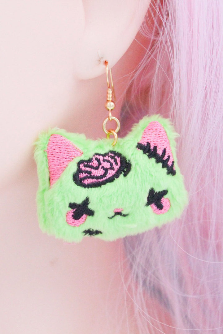Kawaii Zombie Cat Anime Earrings [Green]