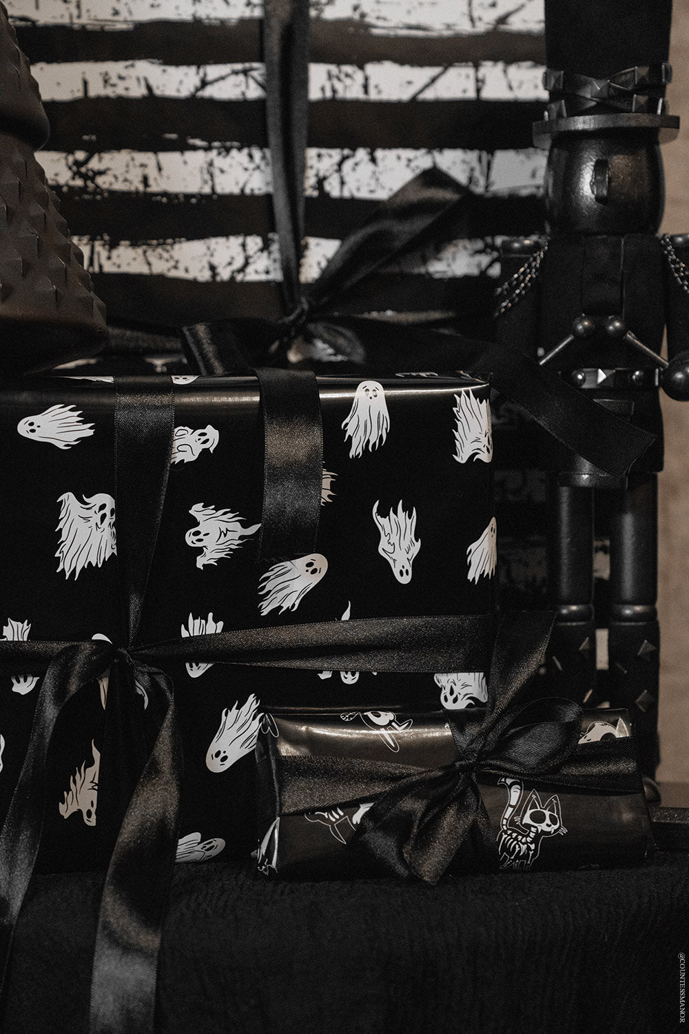 gothic gift wrap