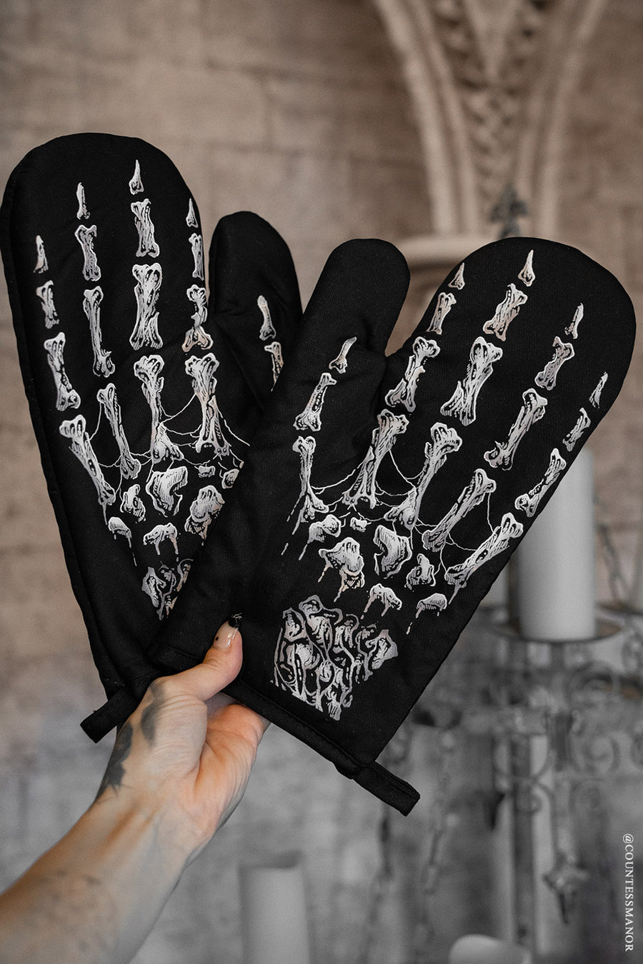 skeleton hand oven mitt set