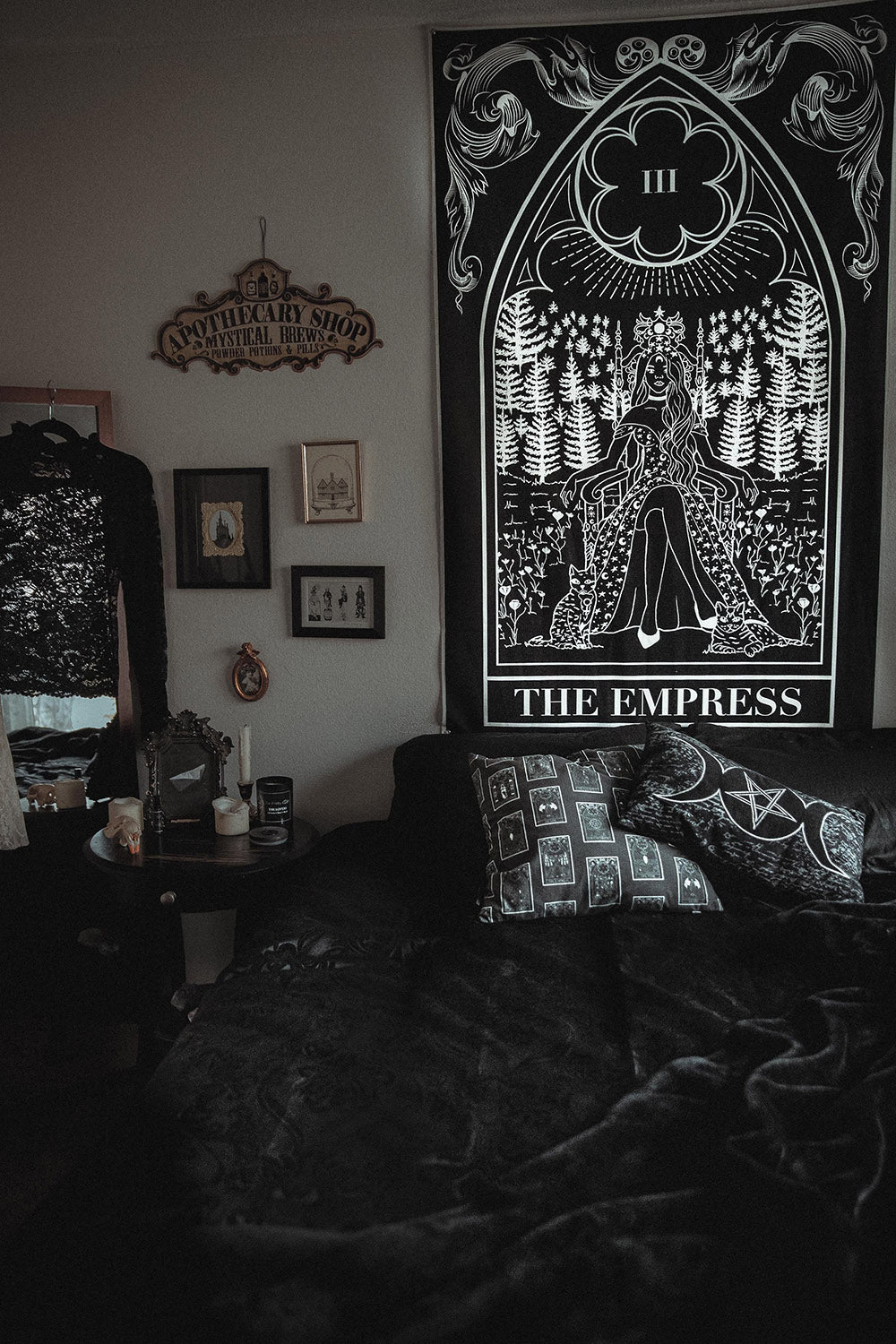 Empress Tapestry