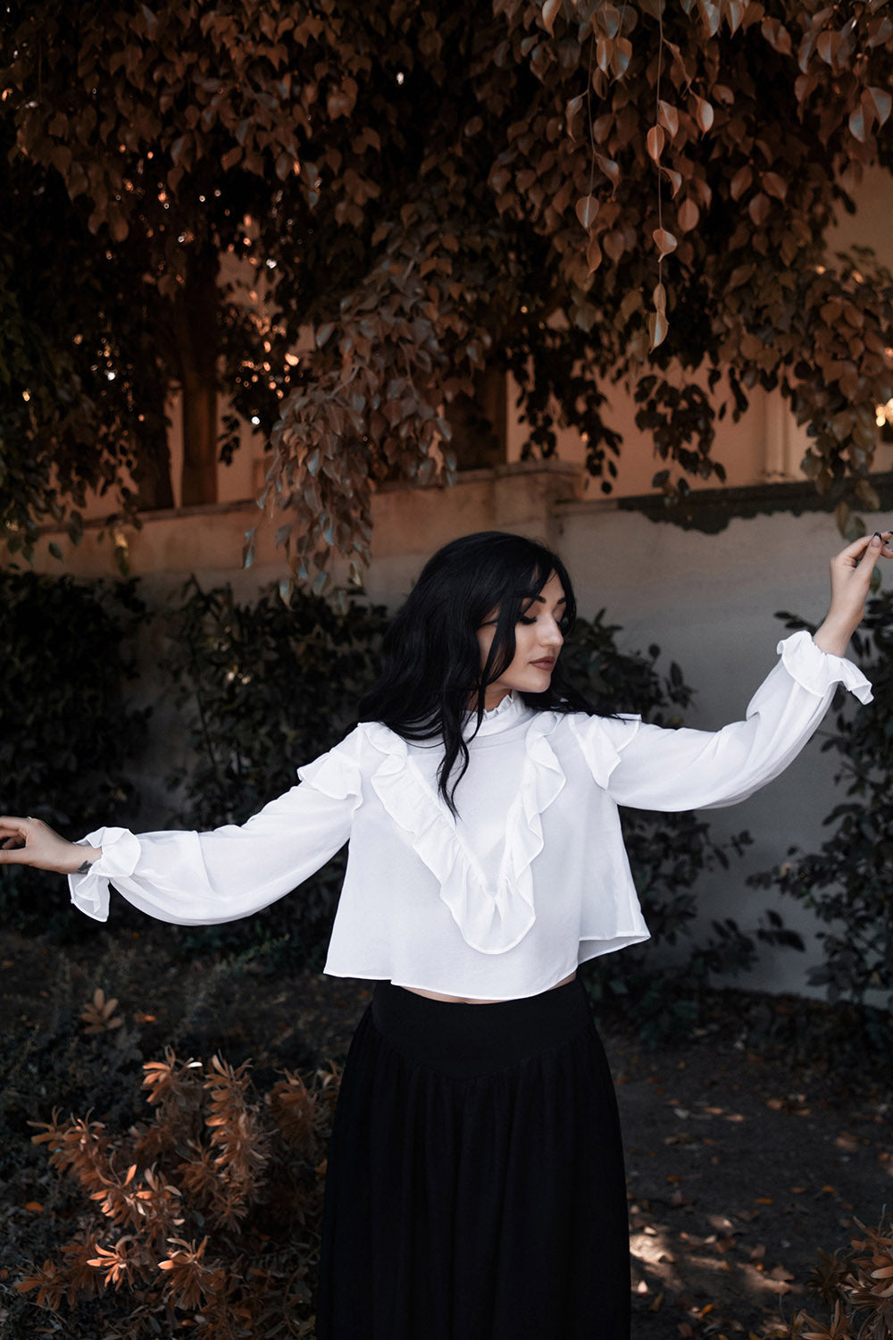 white chiffon flowey victorian shirt with flared sleeves 