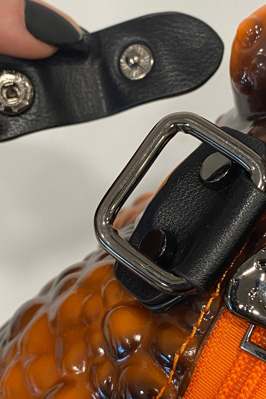 funny goth novelty frog bag with straps 