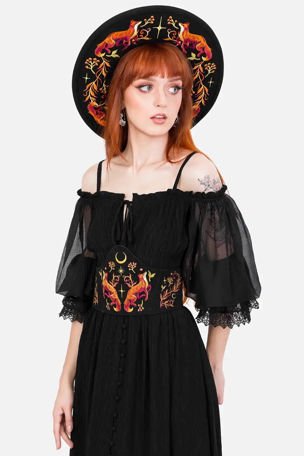 dark fairytale cottagecore witchy corset