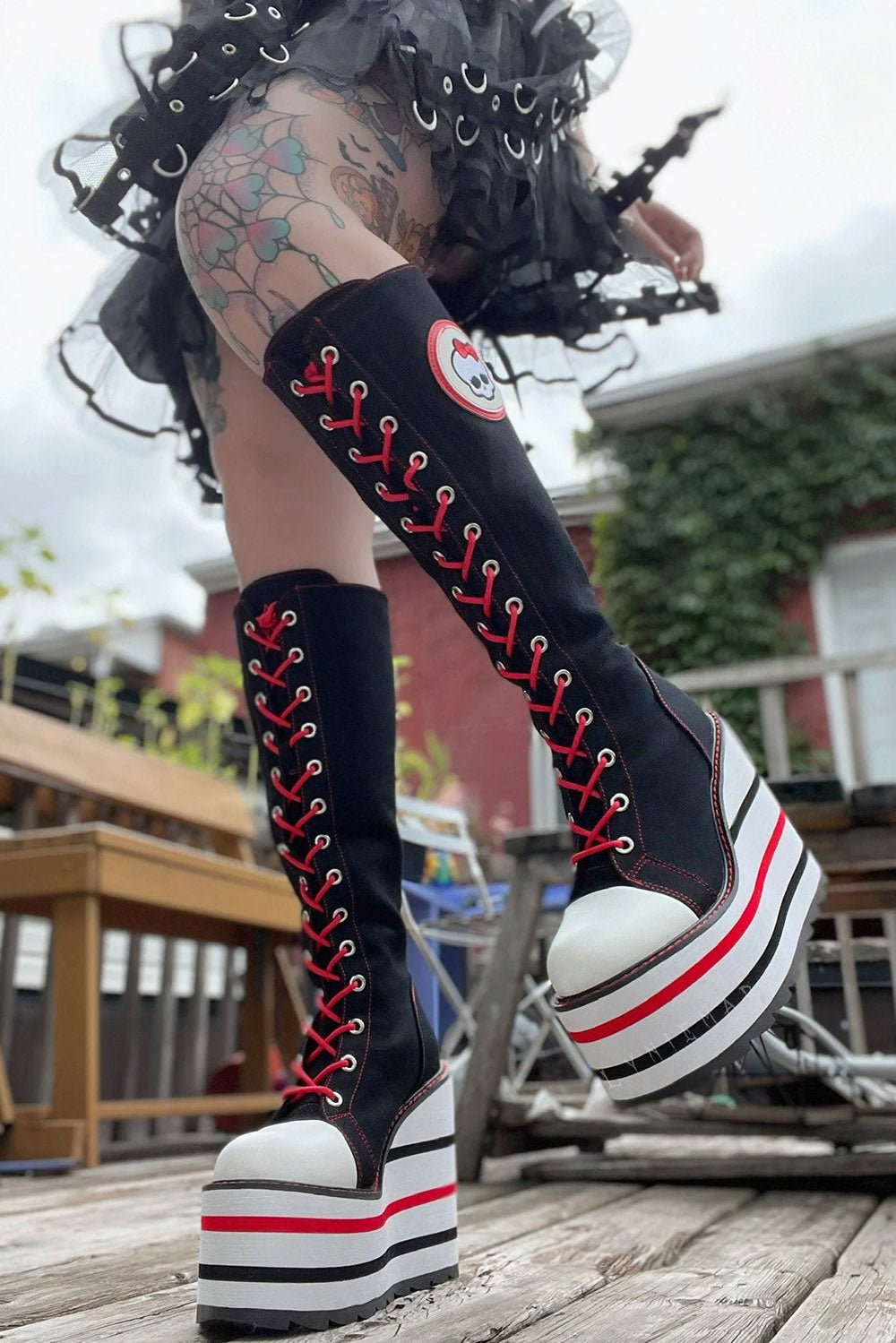 YRU – VampireFreaks