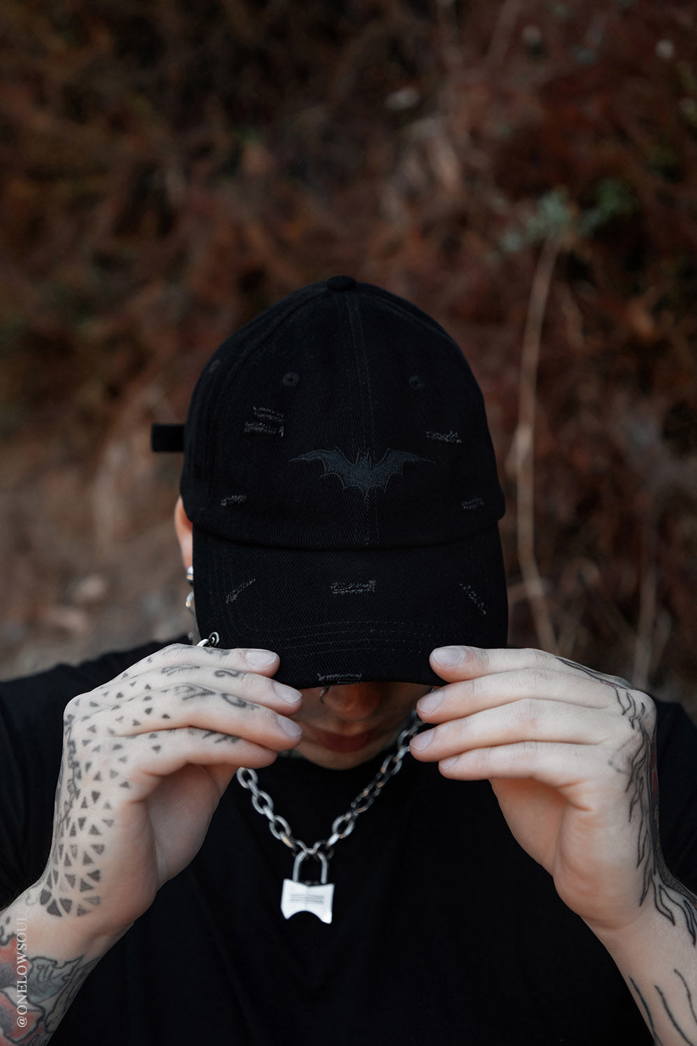 Vampire Bat Pierced Baseball Cap [Black]