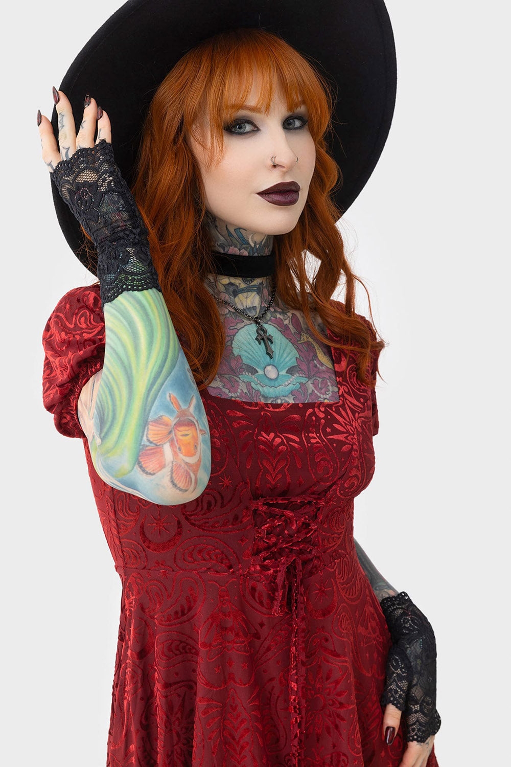 womens romantic goth fingerless lace gloves