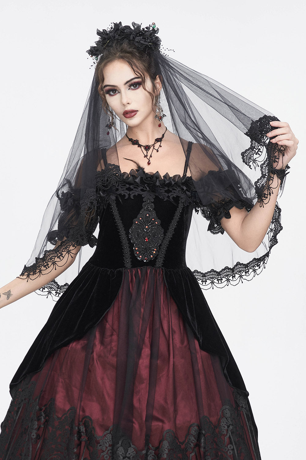 gothic lace veil