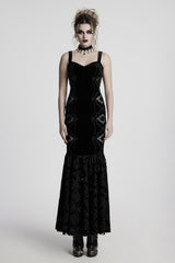 sweetheart neckline sleeveless black velvet dress