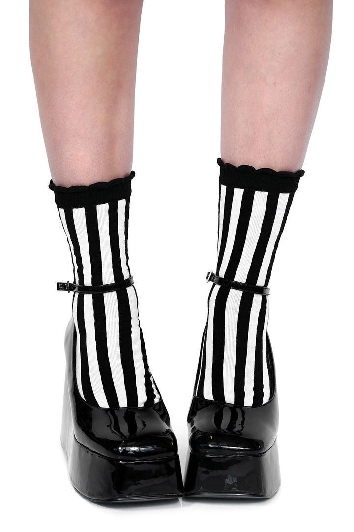 emo ruffled tops socks