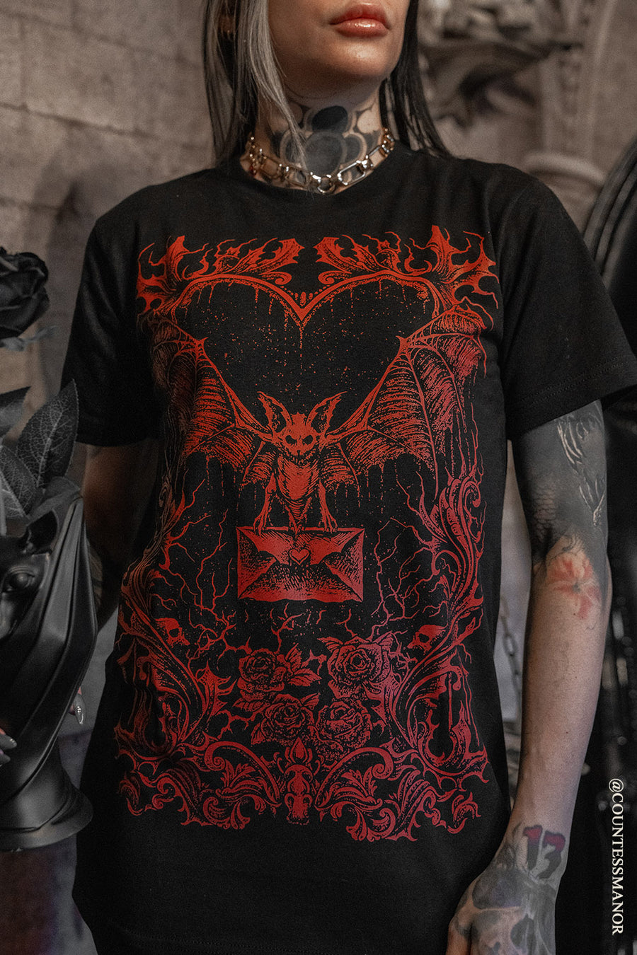 Bat Romance T-shirt [Blood Red]