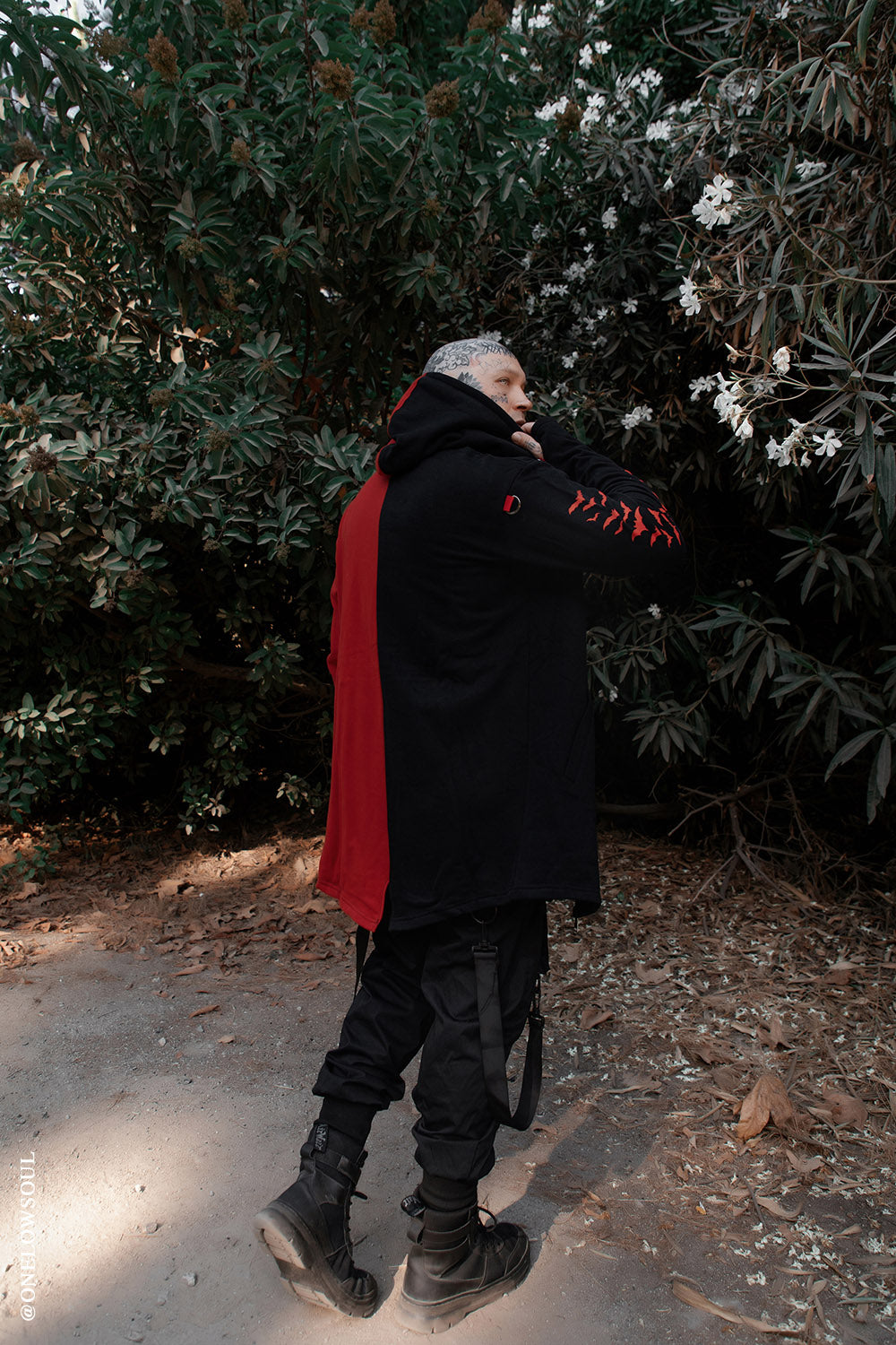 Split Mage Hoodie [Black/Red]