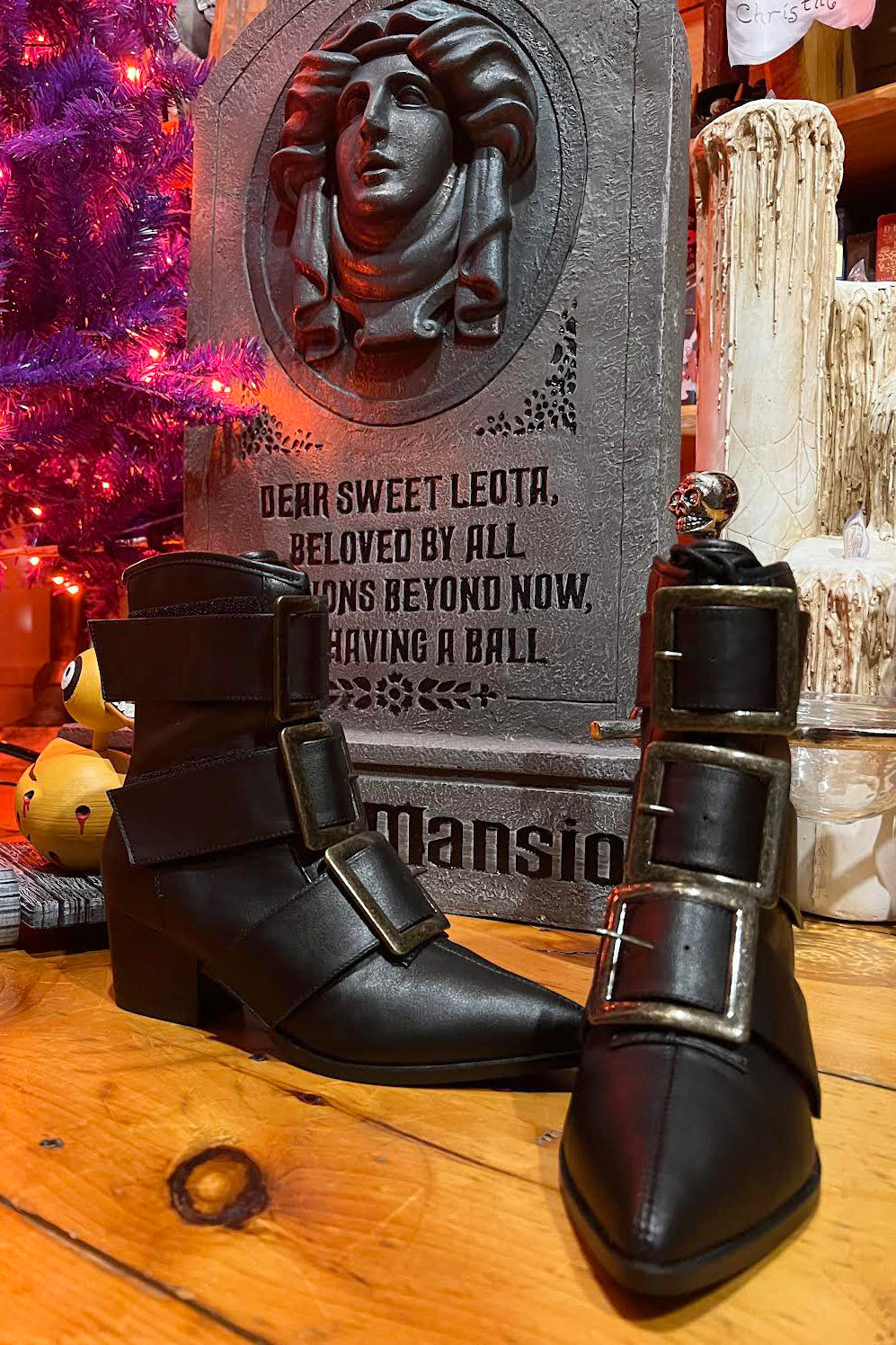womens witchy salem boots