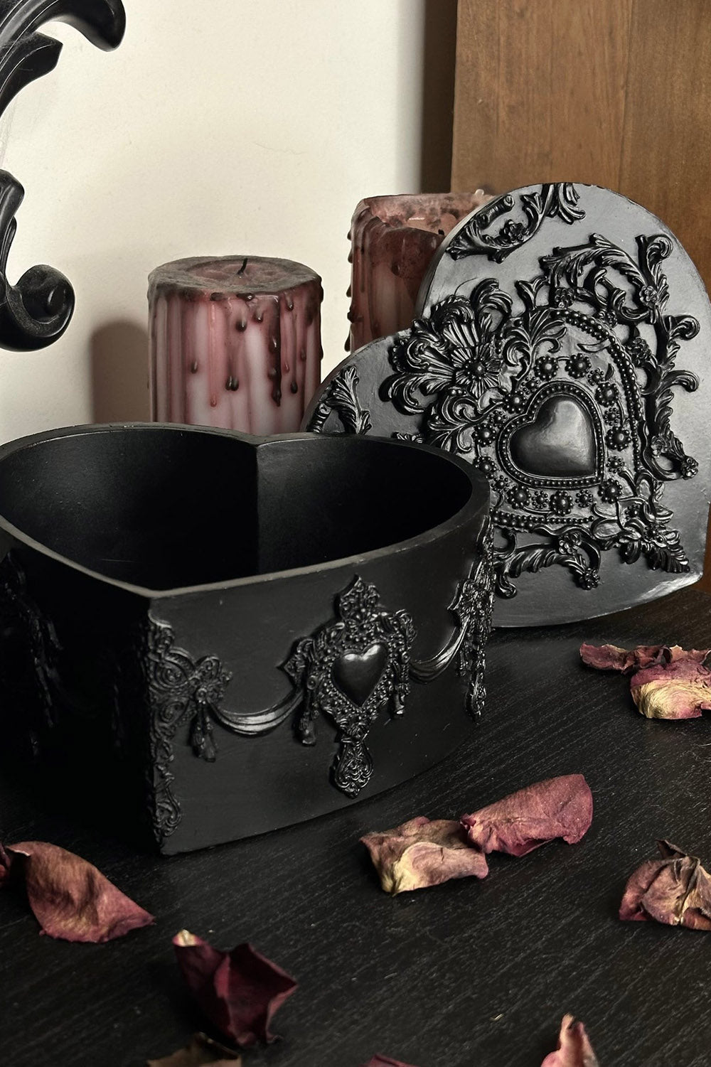 Hand-Painted Black 2024 Ceramic Goth Heart Jewelry Box