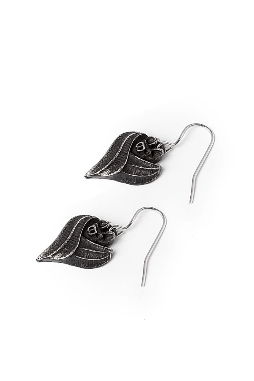 vintage inspired victorian goth pewter bat earrings