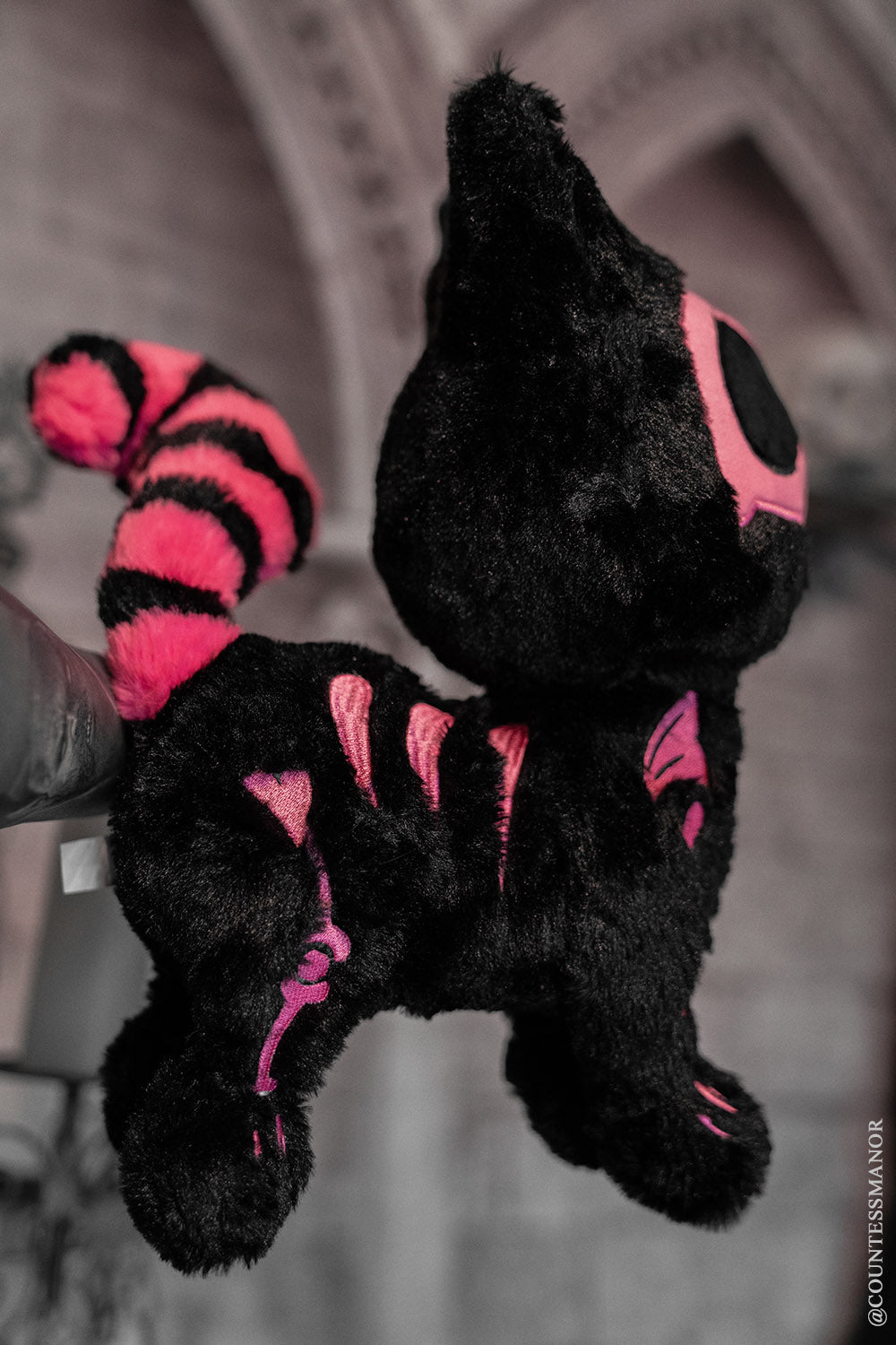 Pink Skelekitty Plush Toy [Limited Edition] – VampireFreaks