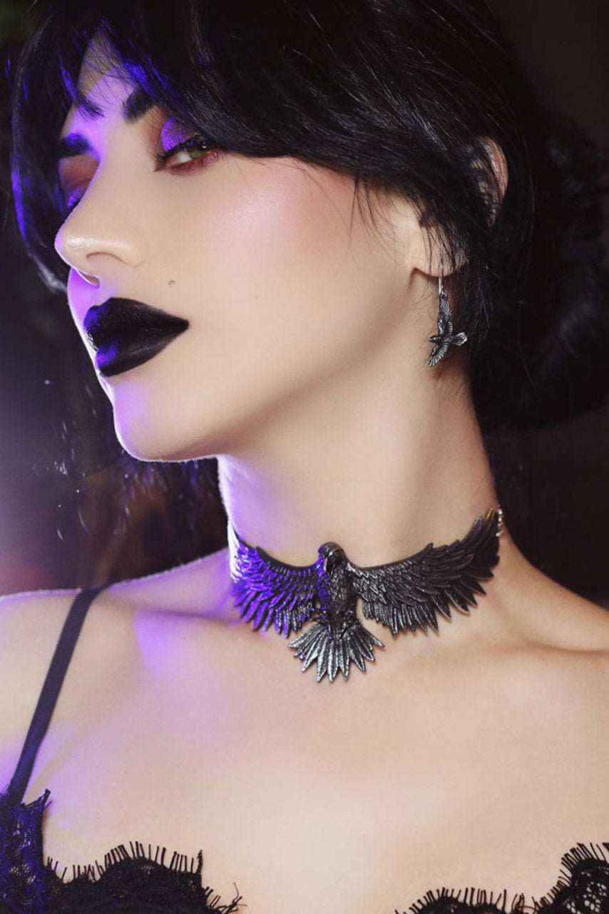 black raven choker necklace by alchemy england 
