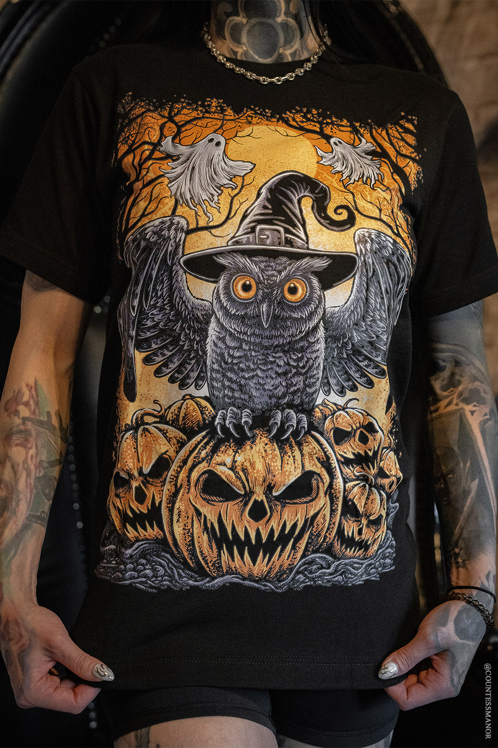 vintage halloween owl, witch hat, and jack-o-lantern tshirt