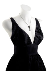 alchemy enland gothic bat necklace with teardrop gemstone 