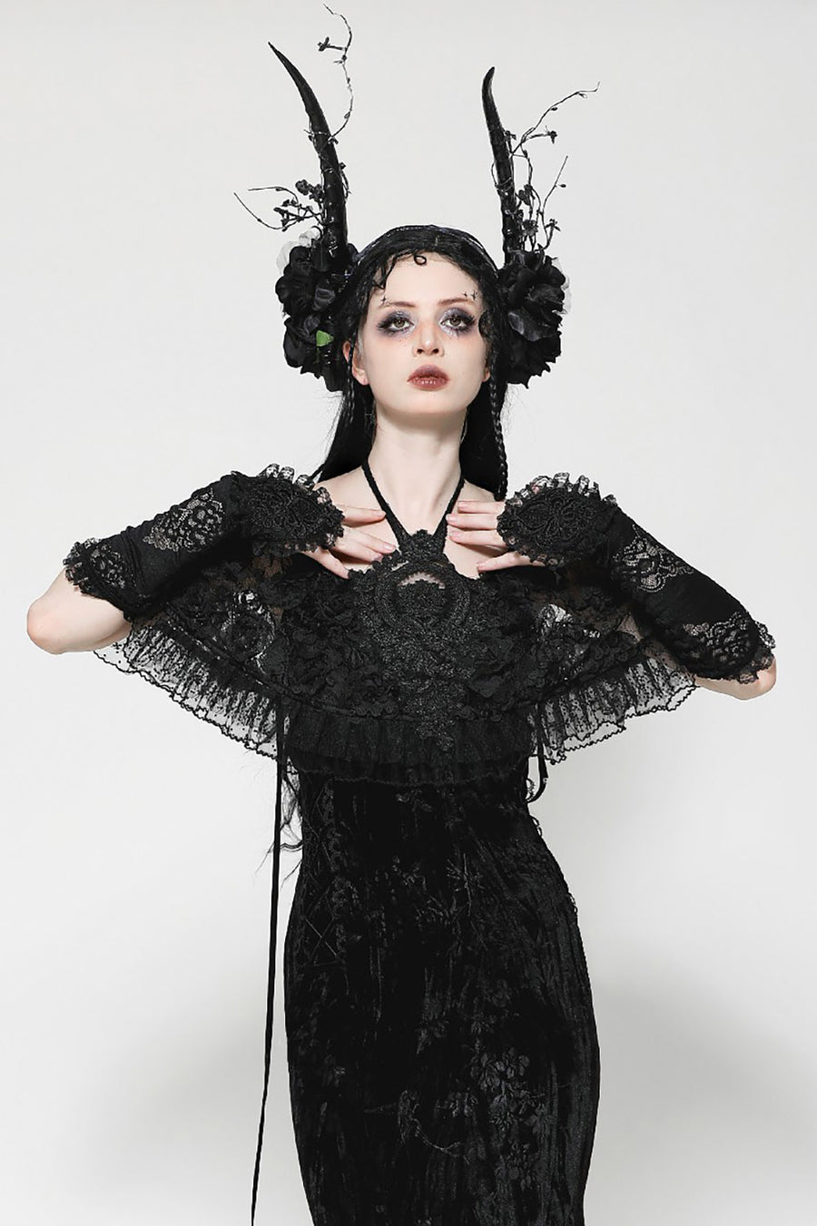womens ruffled gothic gloves