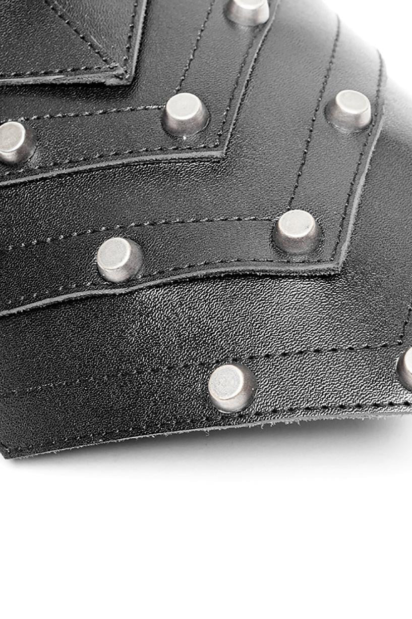 The Silencer Spiked Shoulder Armor