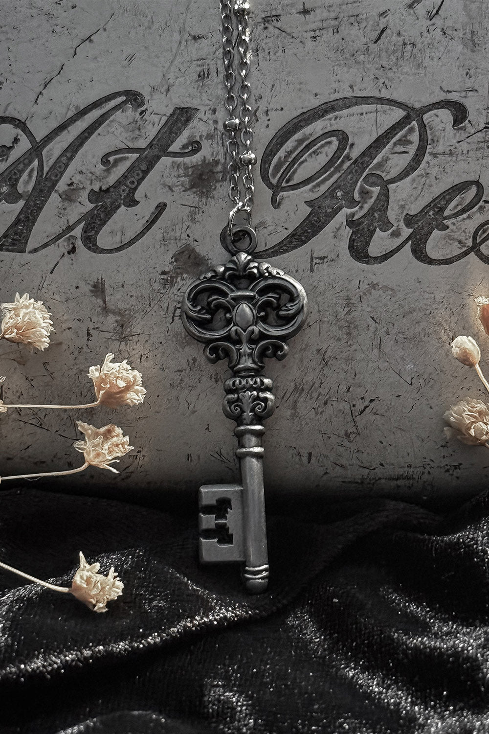historic looking vintage inspired gothic key necklace