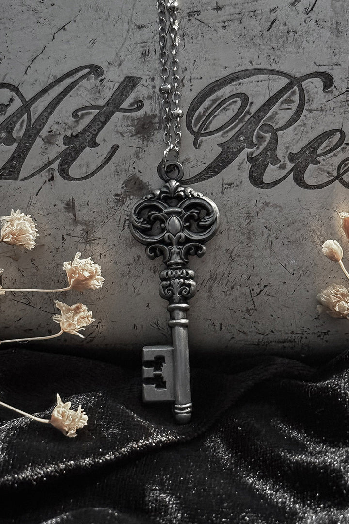 historic looking vintage inspired gothic key necklace